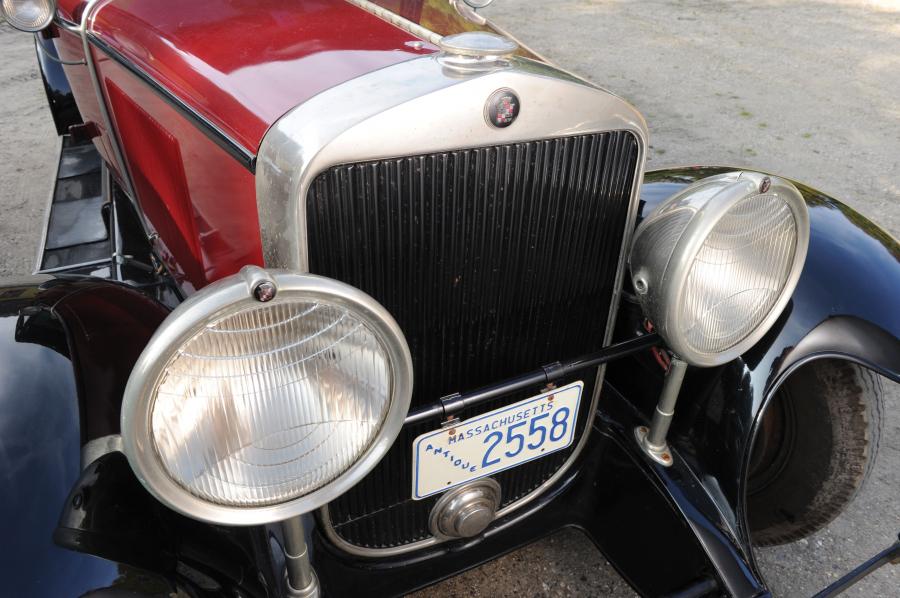  Cadillac Series 341 Sedan 1928 года  (фото 8 из 17)